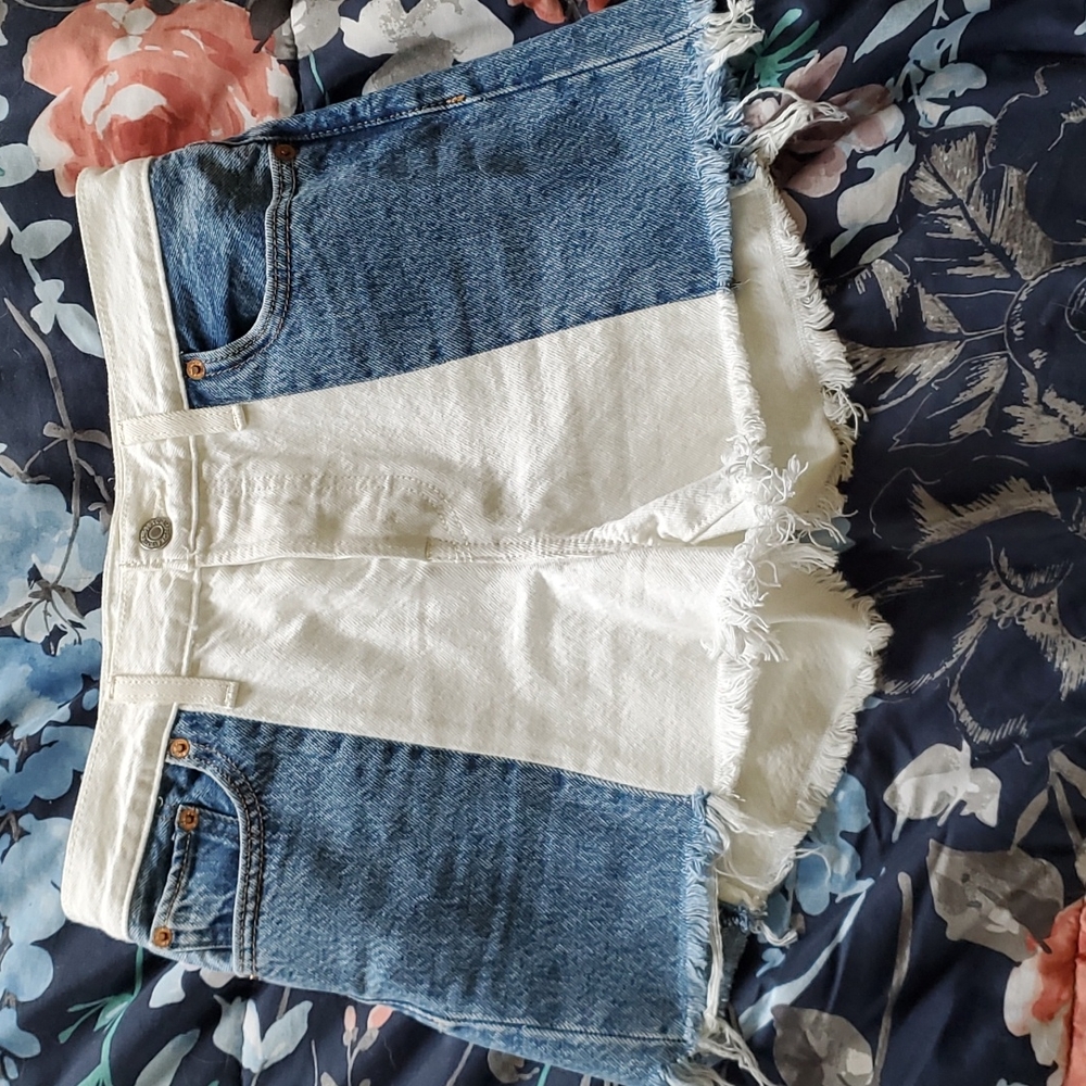 Levi's Women's Wedgie Denim Shorts 25